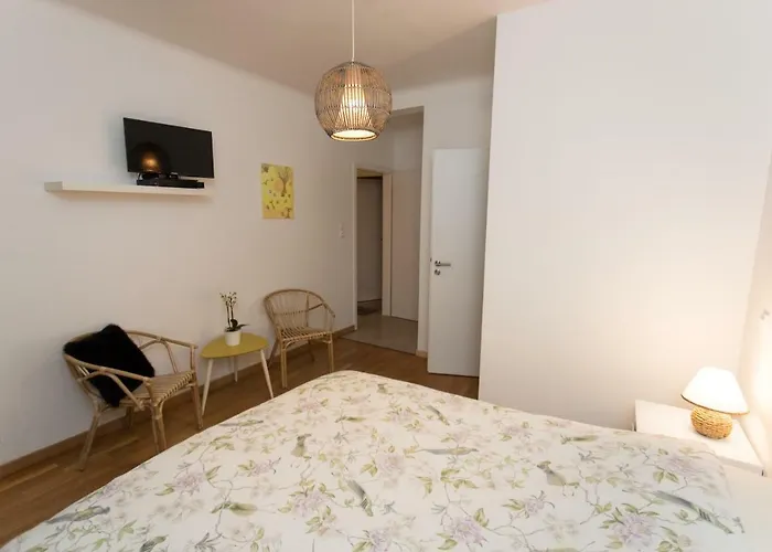 Le Domaine Des Pres Penzion