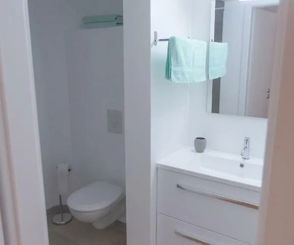 Le Domaine Des Pres Penzion Lachambre